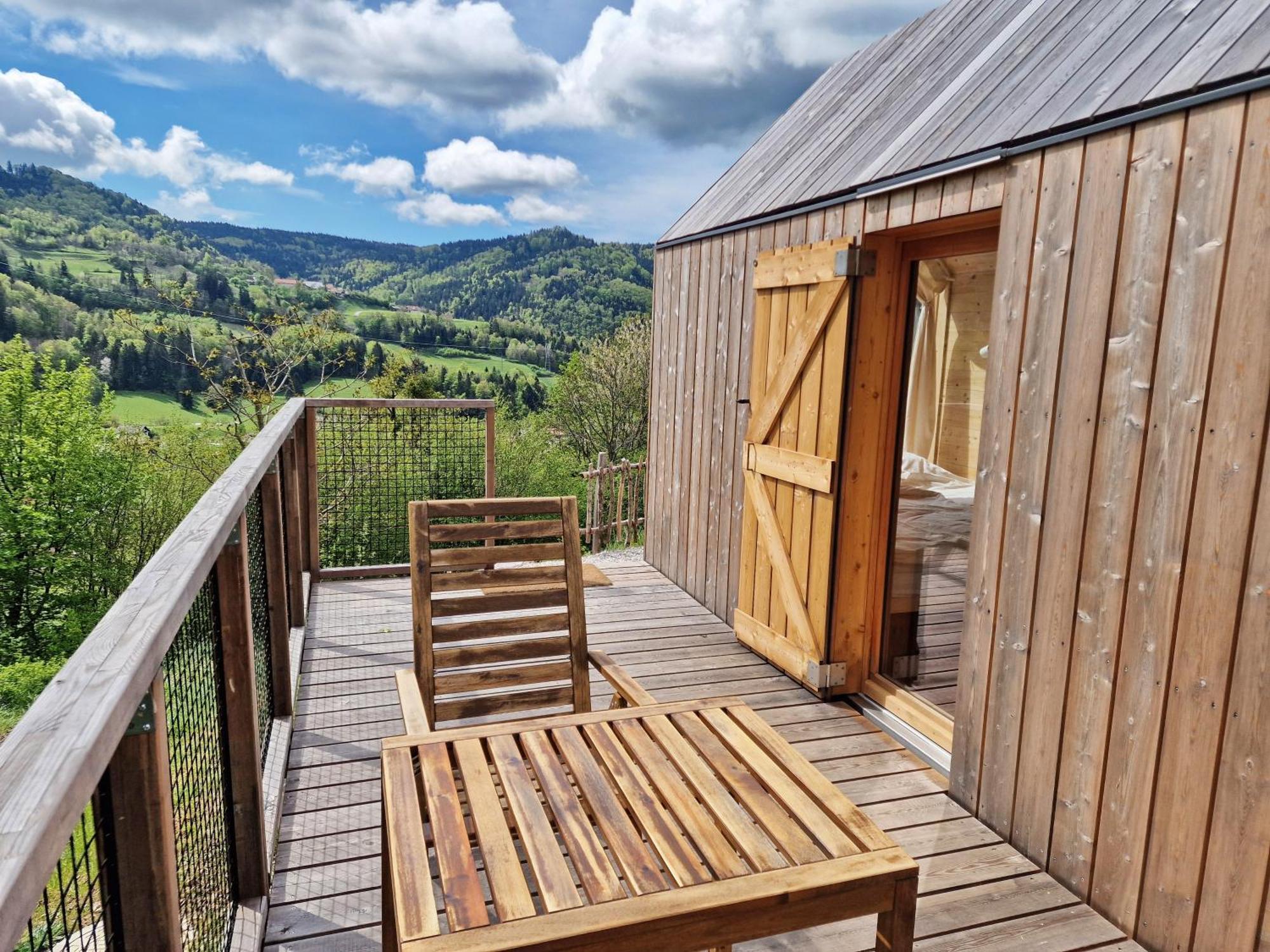 Hotel Golife Center Glamping Laze v Tuhinju Exterior foto