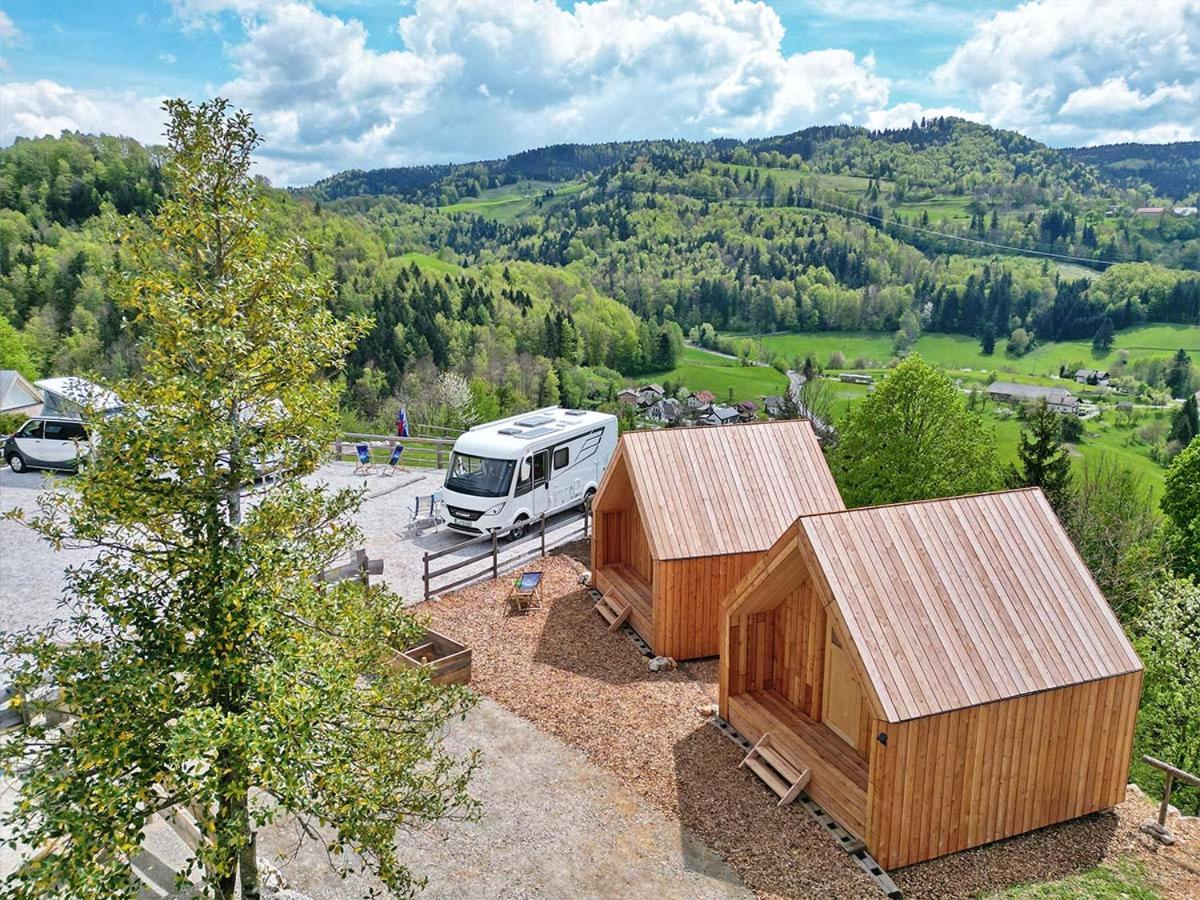 Hotel Golife Center Glamping Laze v Tuhinju Exterior foto